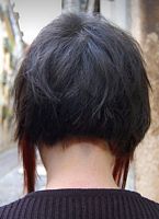 cieniowane fryzury krótkie - uczesanie damskie z włosów krótkich cieniowanych zdjęcie numer 188B